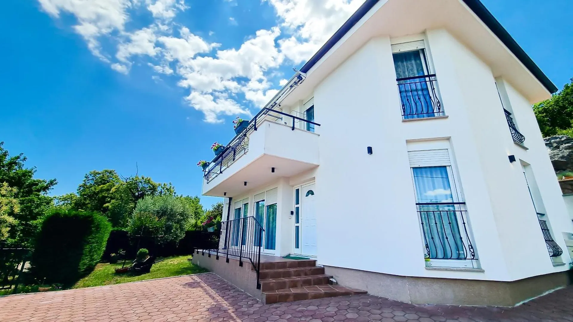 Apartment Apt - Villa Sambije With Swimming Pool, Dobrec - Opatija