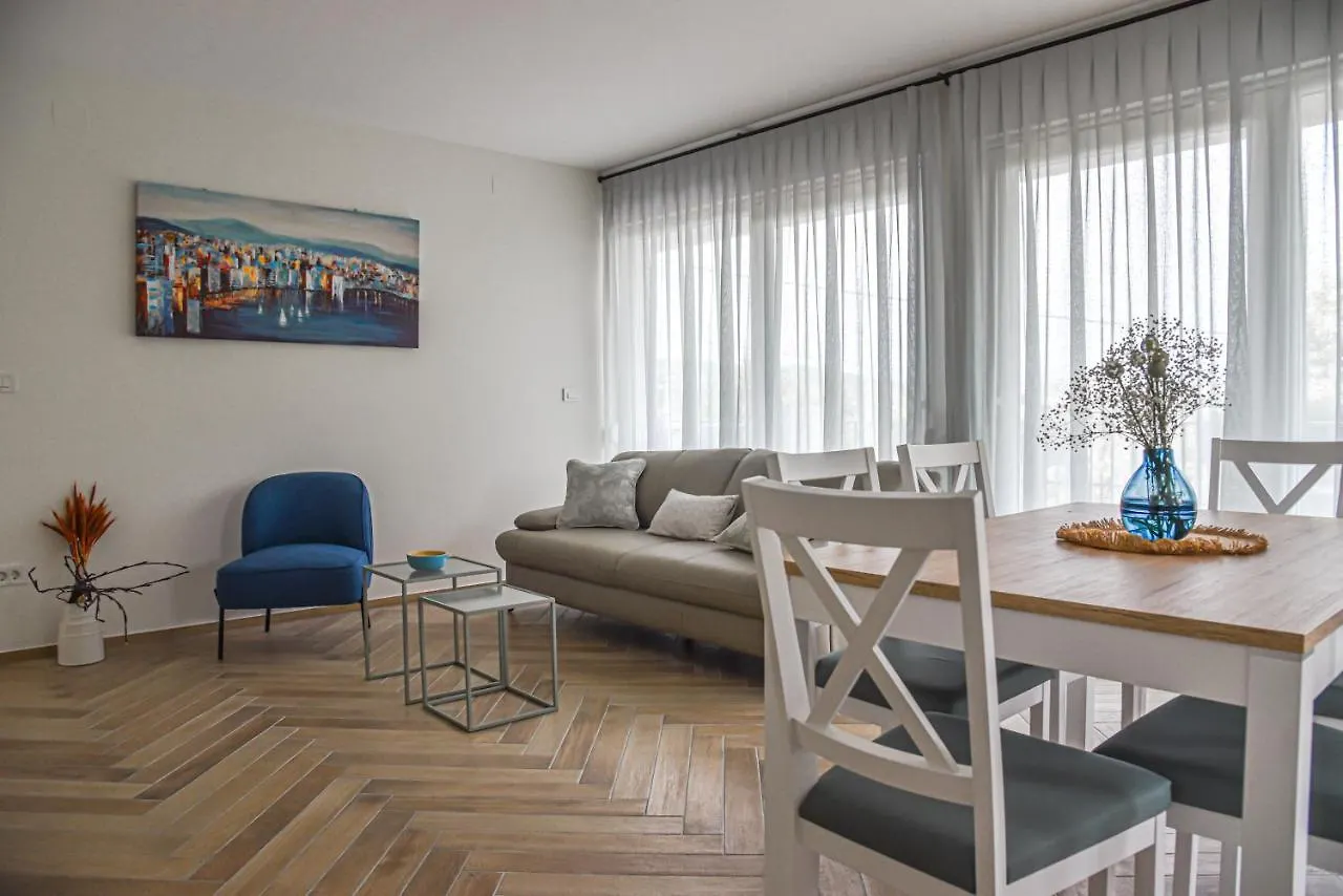 Apt - Villa Sambije With Swimming Pool, Dobrec - Opatija Apartment